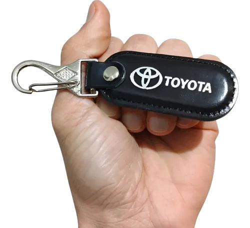Llavero en cuero TOYOTA